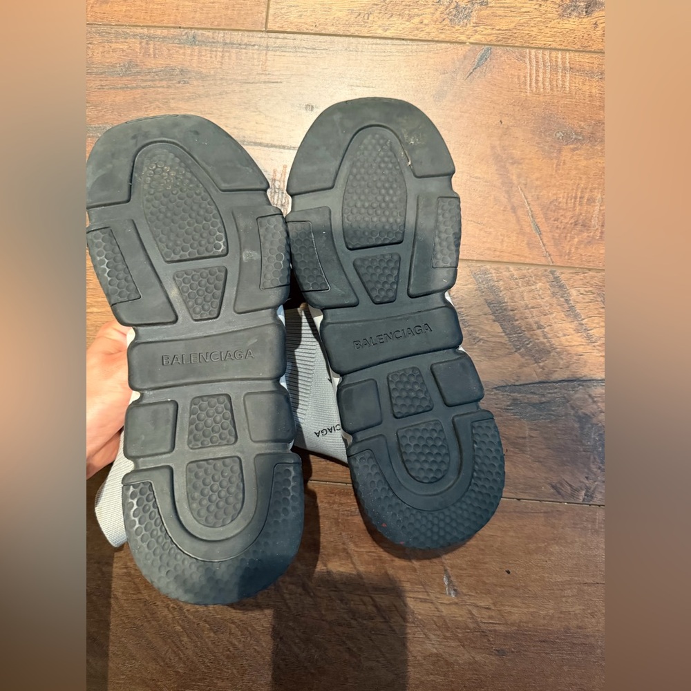 Balenciaga Light Gray Logo Sock Sneakers - Picture 5 of 6